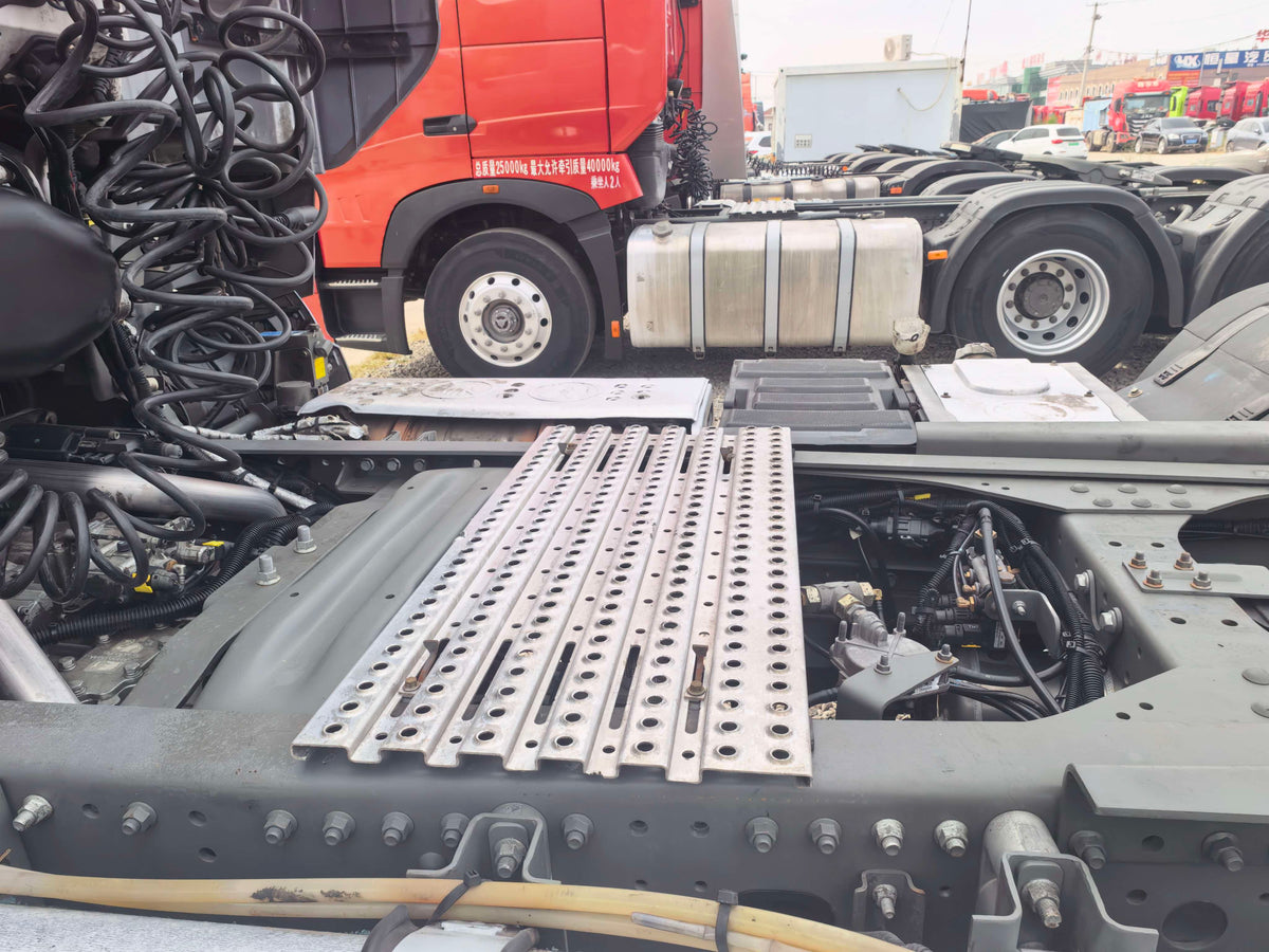 Used 2022 SINOTRUK HOWO TH7 510 hp 6X4 Tractor Truck