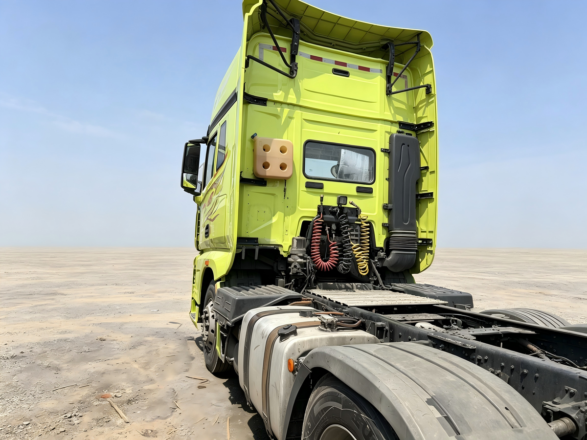 Used FAW Jiefang J6P 550 HP 6×4 Tractor Truck-3811