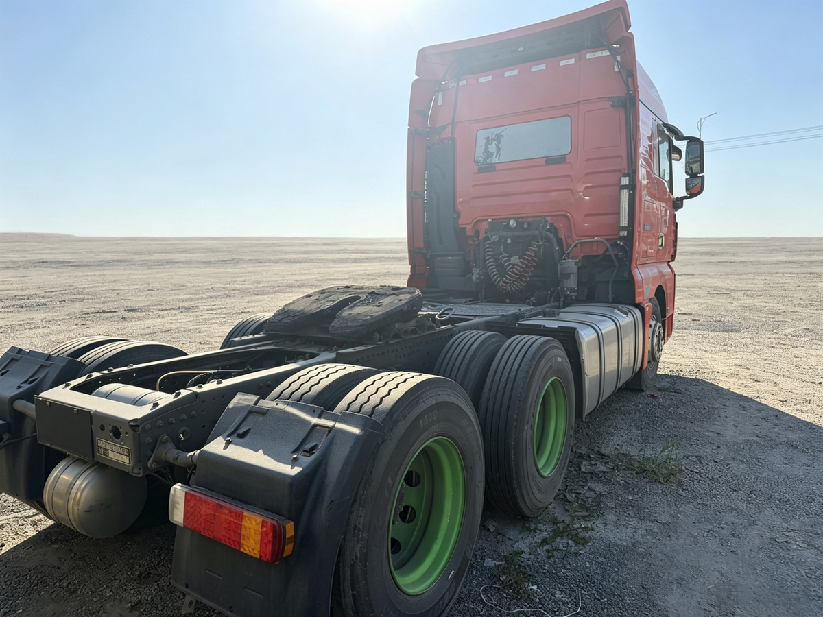 Used SINOTRUK SITRAK C7H 480 hp 6X4 6.895 m Tractor Truck