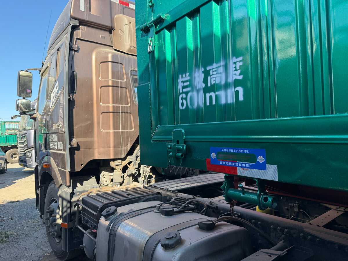 Used 2020 FAW Jiefang J6P 420 hp 6X4 Tractor Truck