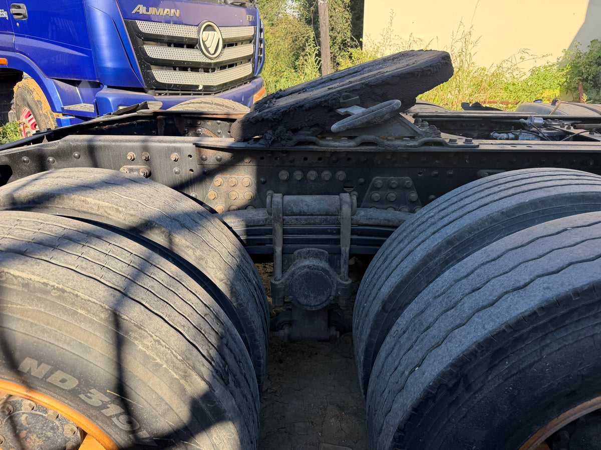 Used 2019 FAW Jiefang J6P 550 hp 6X4 Tractor Truck