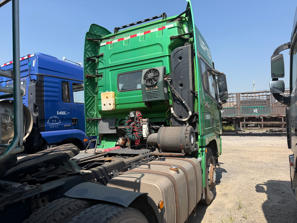 Used Shacman Delong X3000 550 hp 6X4 6.85 m Tractor Truck-41177