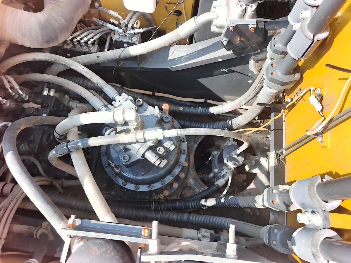 Used 2021 XCMG XE600DK MAX 59.5 t Crawler Excavator –  00084