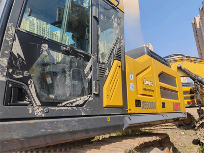 Used 2021 XCMG XE600DK MAX 59.5 t Crawler Excavator – Unit 00184