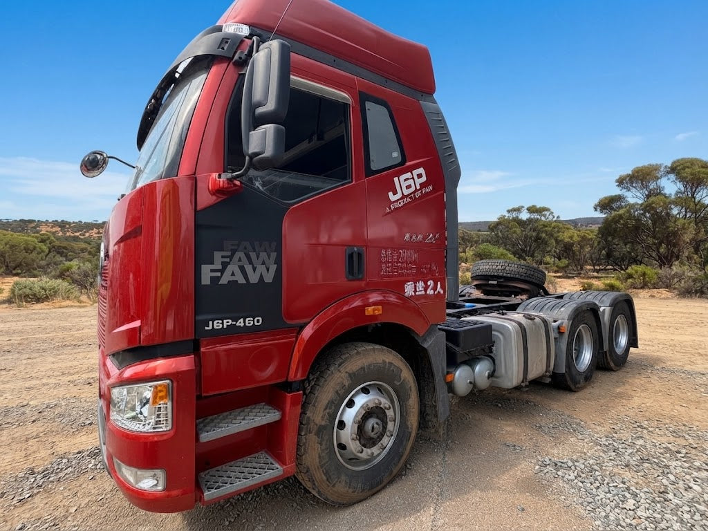 Used 2021 FAW J6P 460 hp 6X4 Tractor Truck