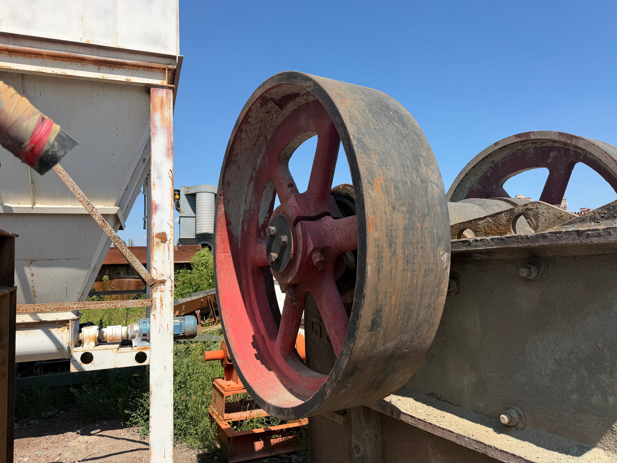 Used PE600×900 17t Jaw Crusher