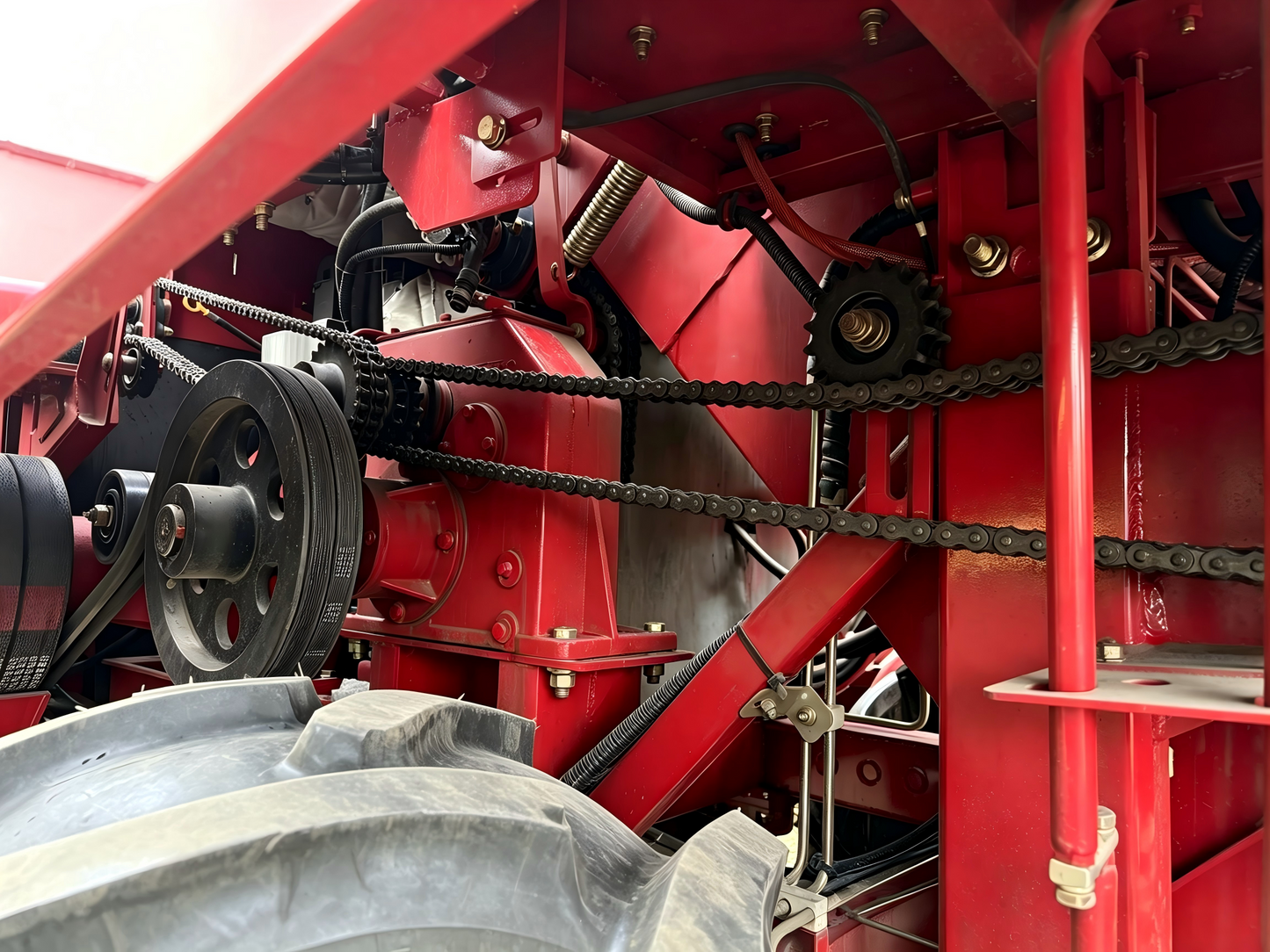 Used YONGMENG 4YZ-5B06 (G4) 5-Row Corn Harvester