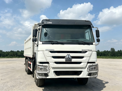 Remanufactured Sinotruk Howo 371 hp 8X4 Dump Truck