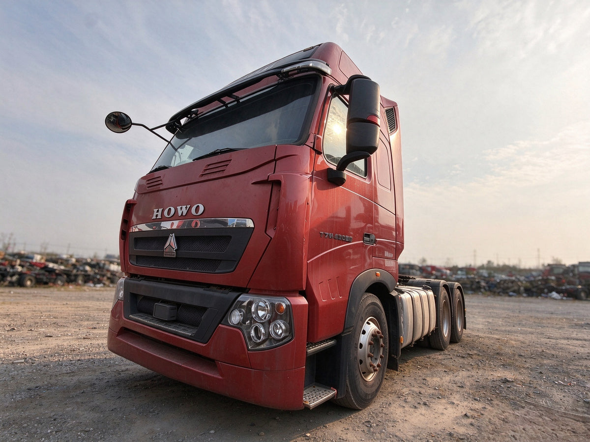 Used July 2020 SINOTRUK HOWO T7H Heavy Duty Version Manual Transmission 430 hp 6X4 Tractor Truck