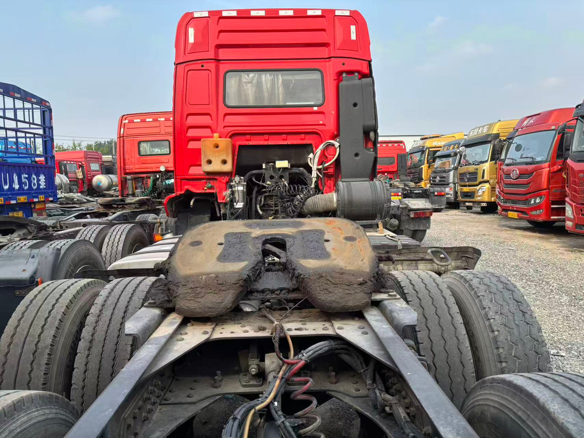 Used Jan 2023 SHACMAN Delong M3000S Manual Transmission 430 hp 366625km 6X4 Tractor Truck