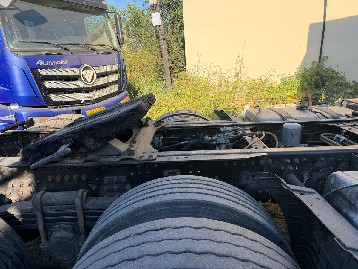 Used 2019 FAW Jiefang J6P 550 hp 6X4 Tractor Truck