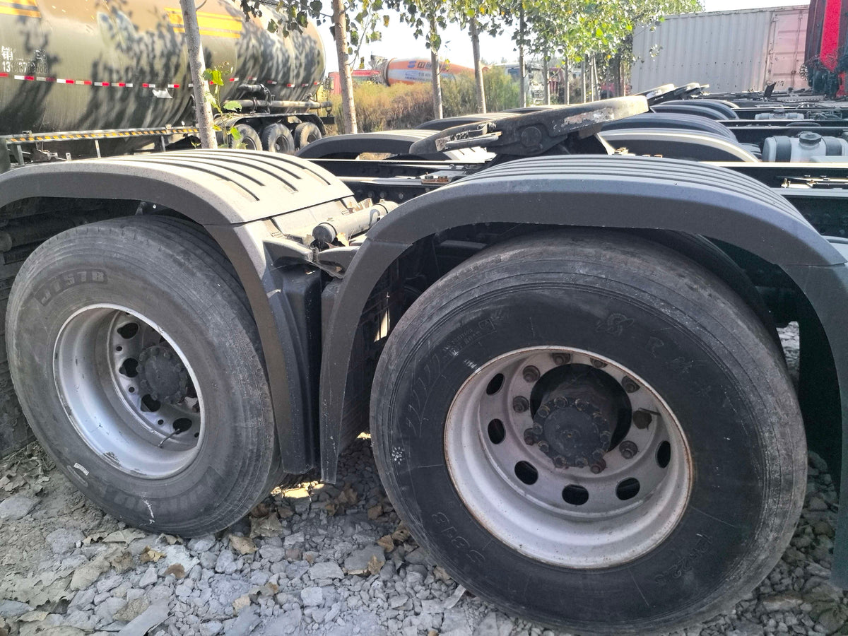 Used 2022 SHACMAN Delong X5000 480 hp 6X4 Tractor Truck