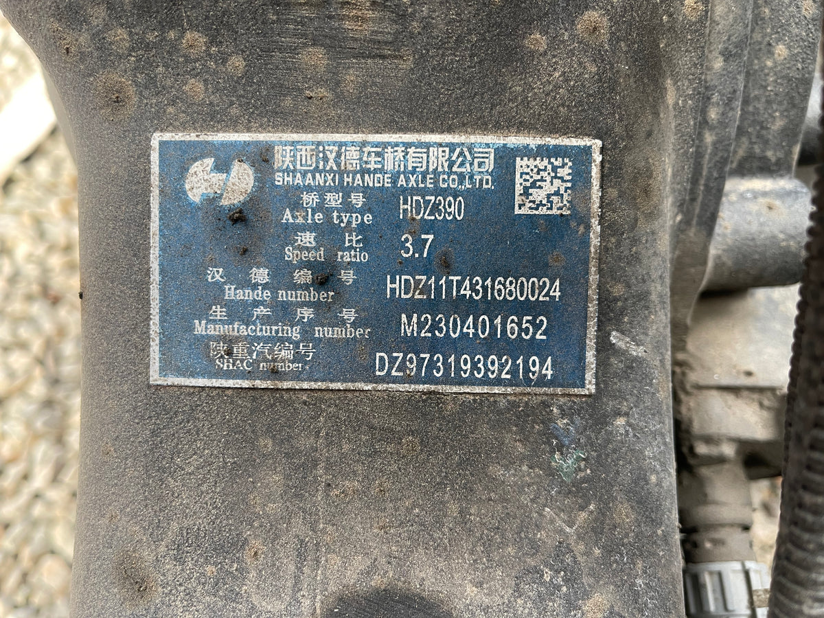 Used April 2023 SHACMAN Delong M3000S With hydraulic retarder 460 hp 9,0068km 6X4 Tractor Truck