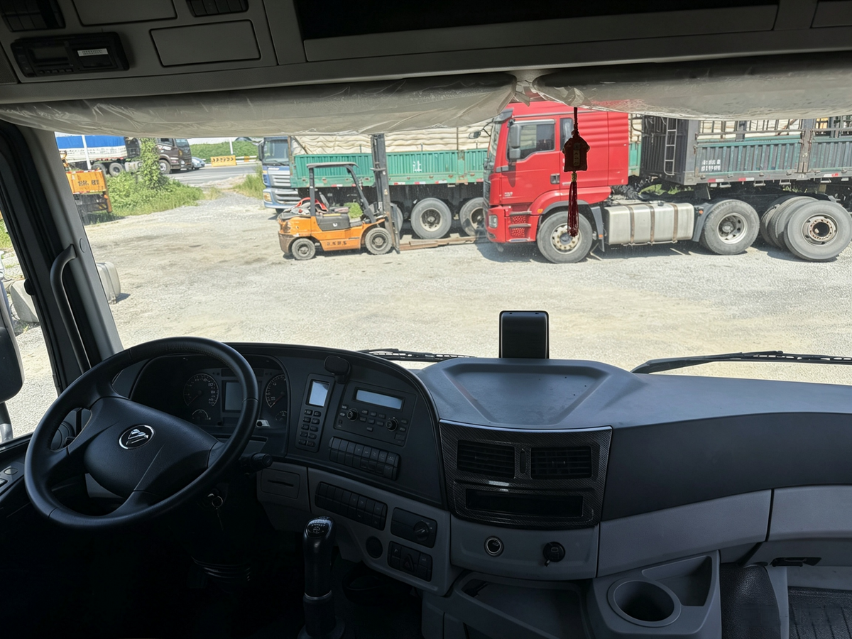 Used Auman GTL 430 hp 6X4 7.115 m Tractor Truck-8363