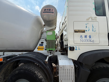 Used Sinotruk Howo TX 340-350 hp 8X4 10-12m³ Concrete Mixer Truck