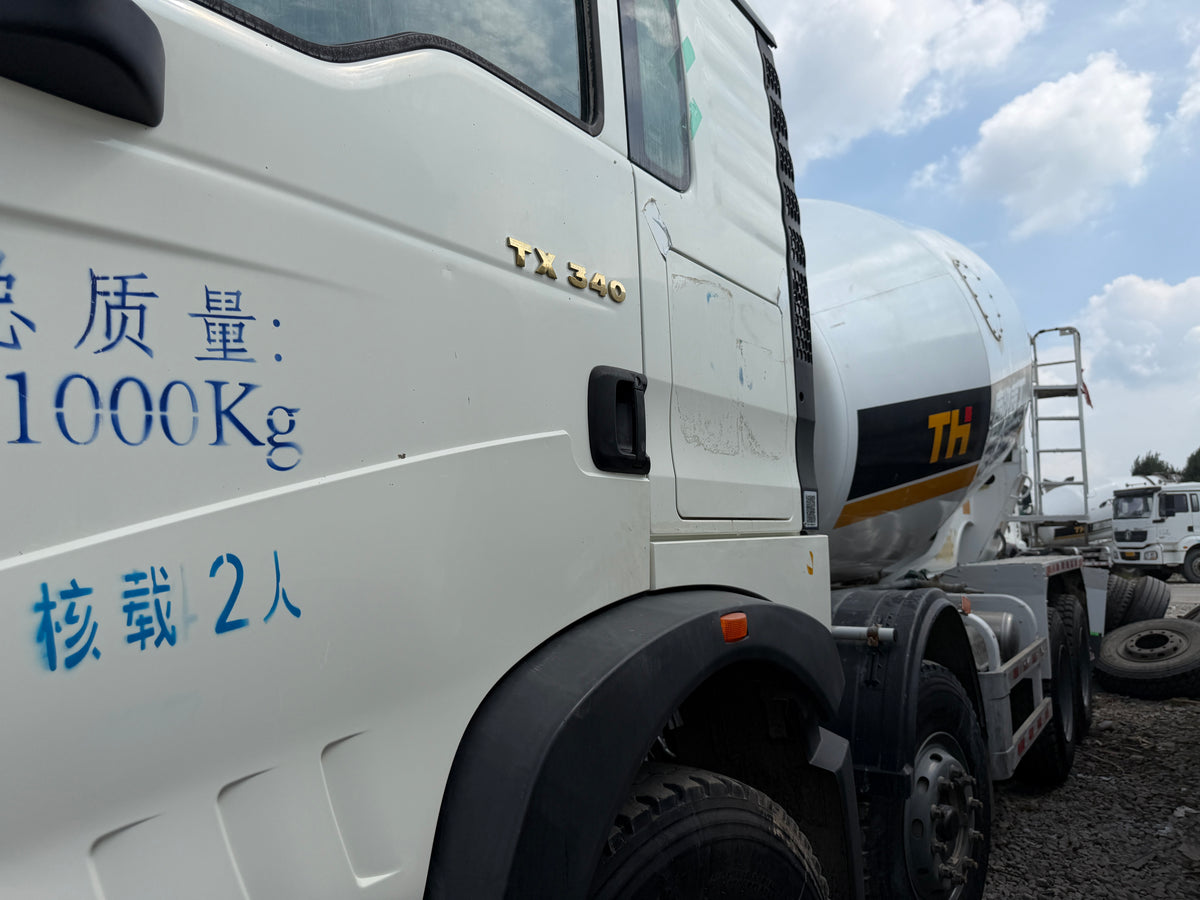 Used Shacman Delong M3000S 340 hp 8X4 8-12m³ Concrete Mixer Truck
