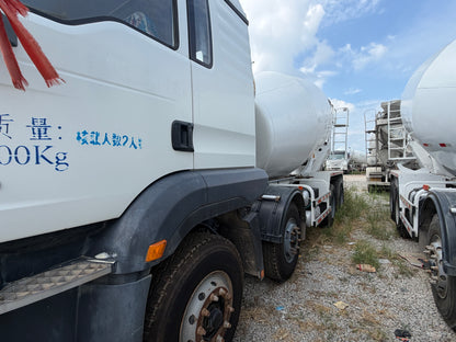 Used Shacman Delong M3000S 350 hp 8X4 7.85m³ Concrete Mixer Truck