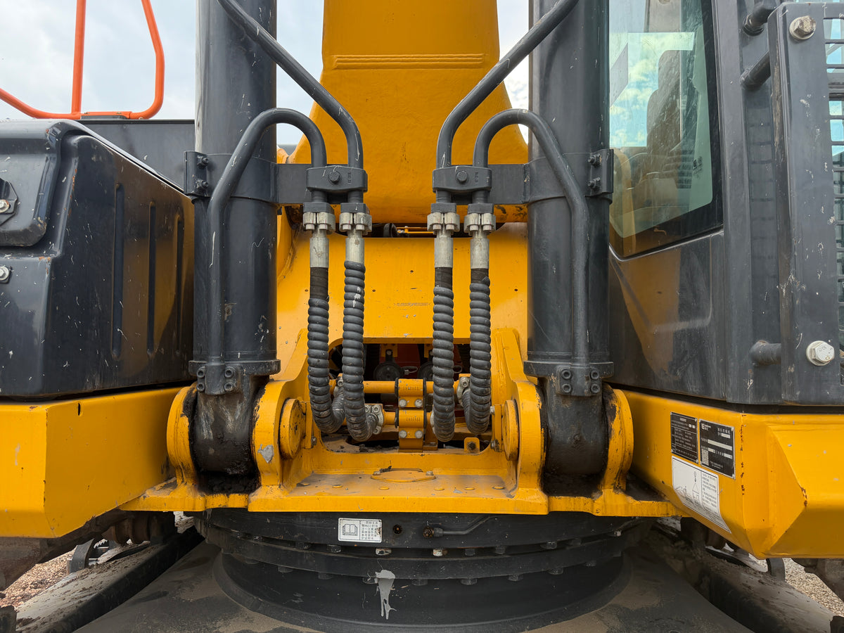 Used 2025 LIUGONG CLG939FGA 39.8 t Crawler Excavator – Unit 939F