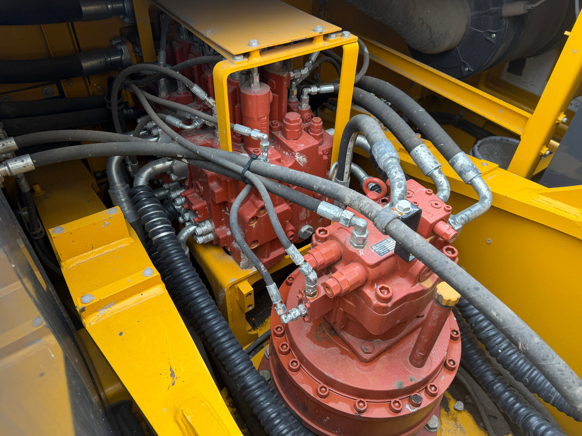 Used 2025 LIUGONG CLG939FGA 39.8 t Crawler Excavator – Unit 939F