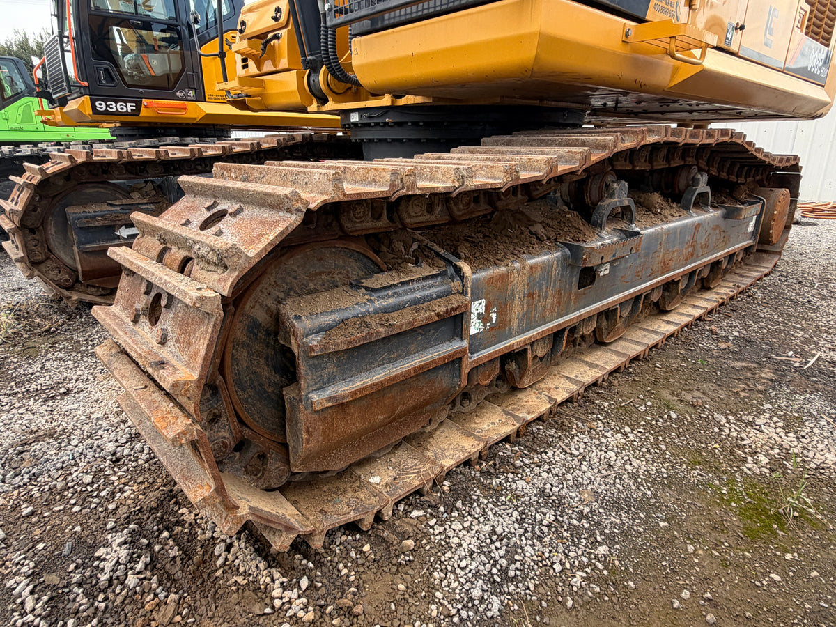 Used 2024 LIUGONG CLG938EHDG4 38.5 t Crawler Excavator – Unit 938F