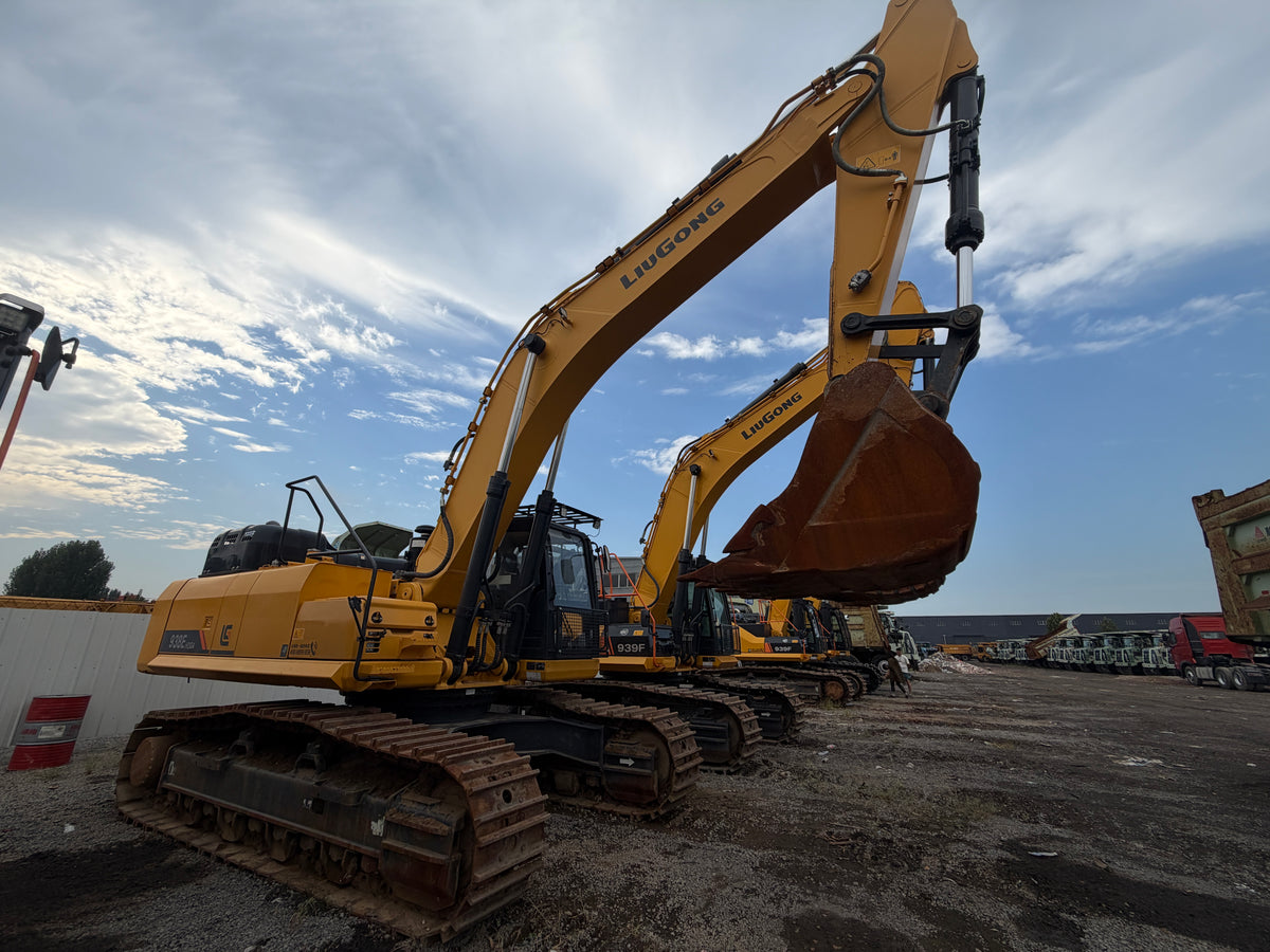 Used 2024 LIUGONG CLG938EHDG4 38.5 t Crawler Excavator – Unit 938F
