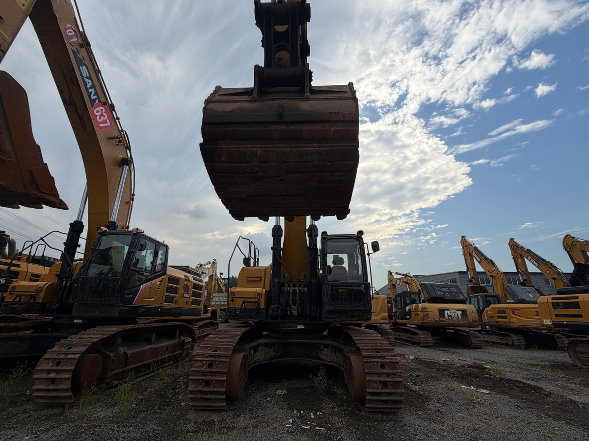 Used SANY SY650H 65 t Crawler Excavator - Unit 650H