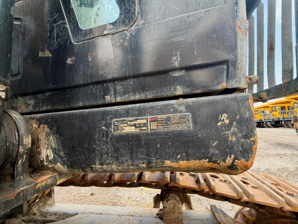 Used SANY SY650H 65 t Crawler Excavator - Unit 650H