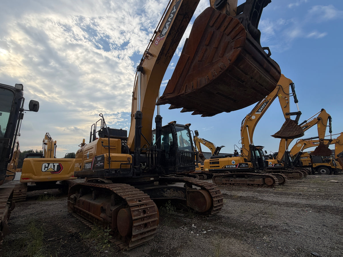 Used SANY SY650H 65 t Crawler Excavator - Unit 650H