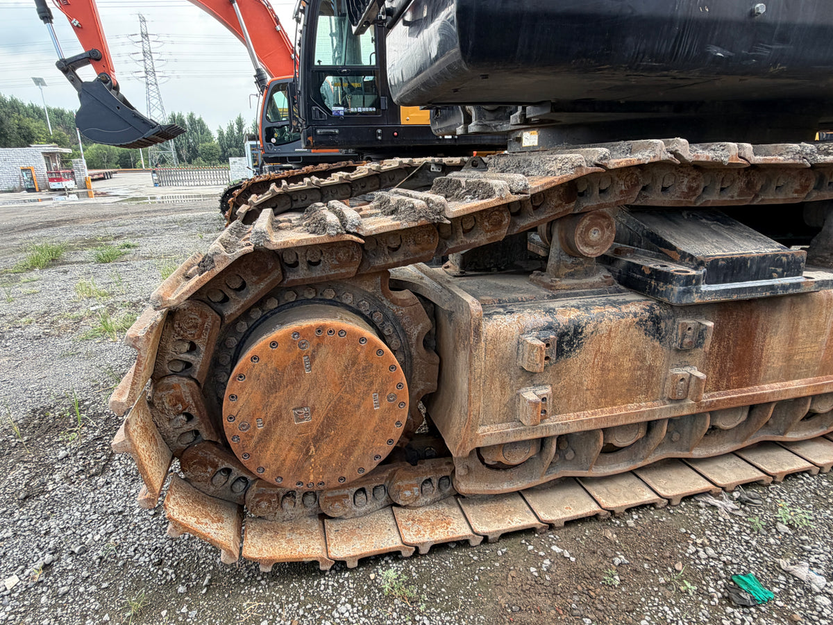Used SANY SY870H 78.6 t Crawler Excavator - Unit 870H