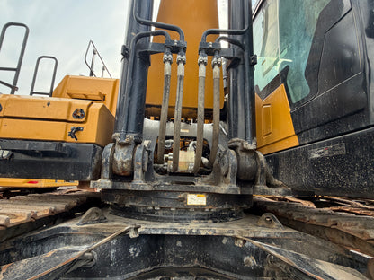 Used SANY SY870H 78.6 t Crawler Excavator - Unit 870H