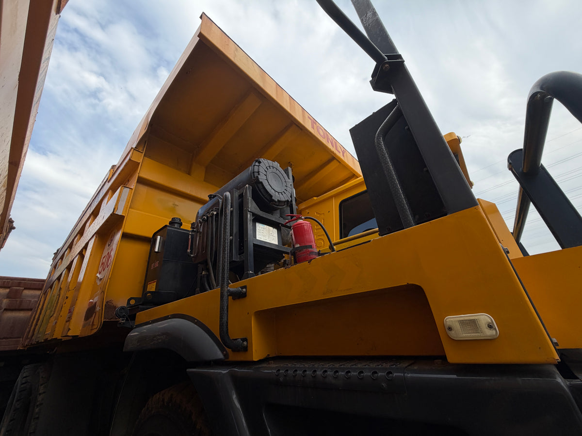 Used Tonly TL885A 530 hp 70 t 6×4 Mining Dump Truck-885A