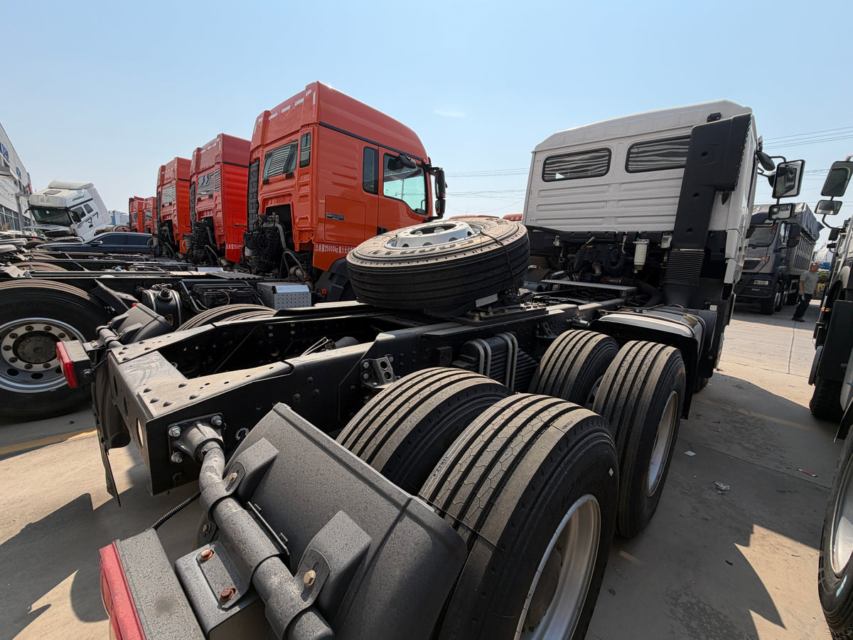 Used SHACMAN DELONG F3000 430 hp 6X4 Tractor Truck