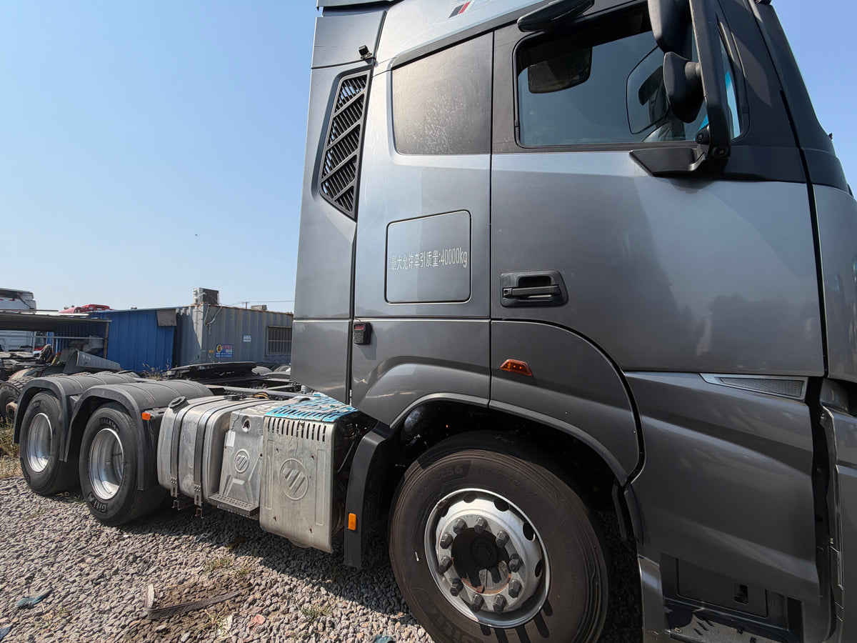 Used 2022 FOTON AUMAN GALAXY 660 hp 6X4 Tractor Truck