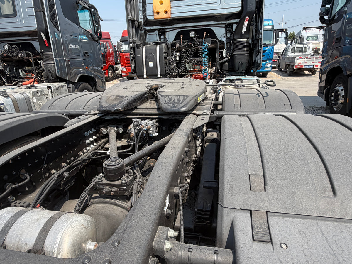 Used 2022 FOTON AUMAN GALAXY 660 hp 6X4 Tractor Truck