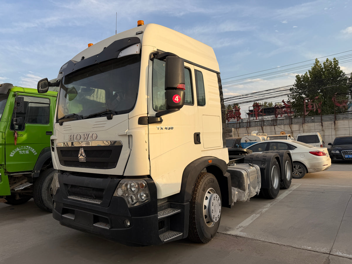 Used 2021 SINOTRUK HOWO TX 460 hp 6X4 Tractor Truck
