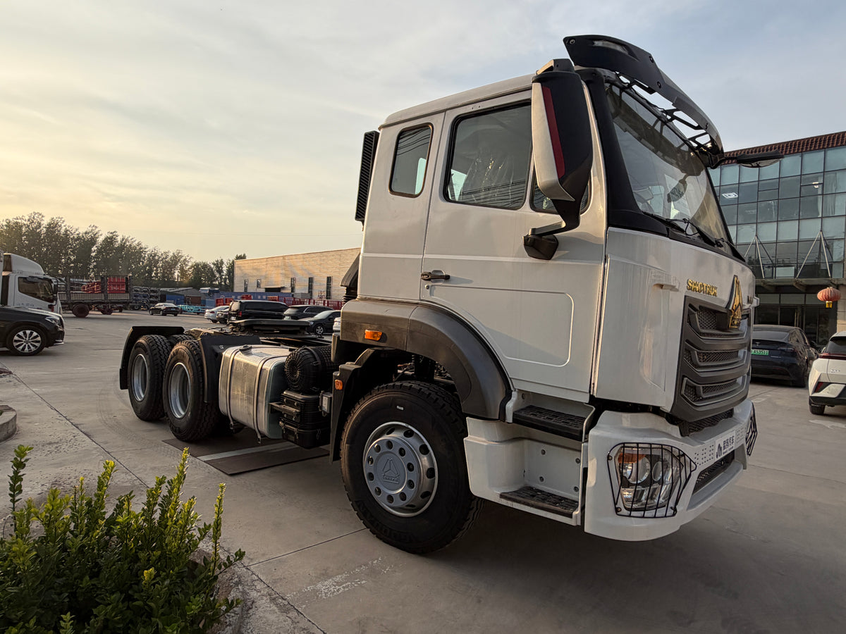 Remanufactured SINOTRUK HOWO NX 430/460/480 hp 6X4 Tractor Truck