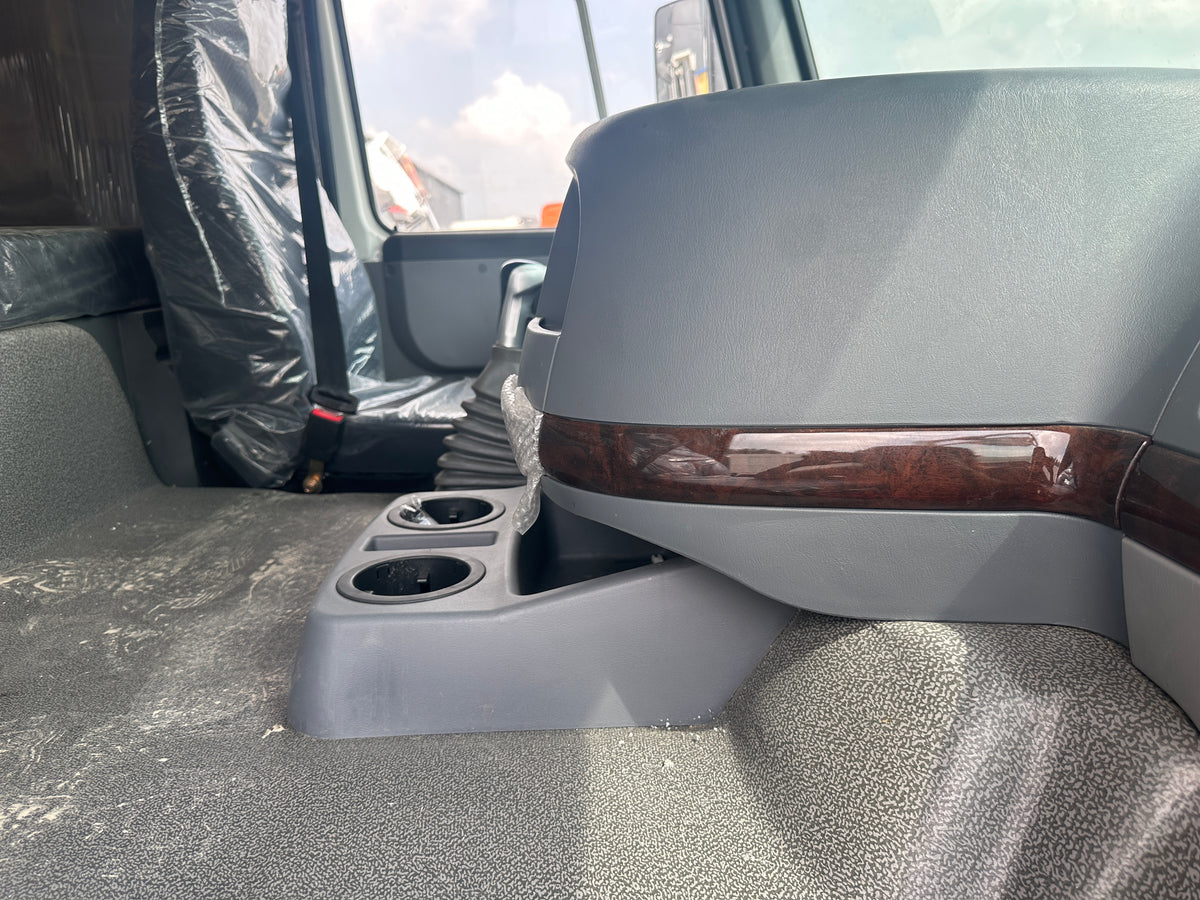 Remanufactured Sinotruk Howo 371 hp 8X4 Dump Truck