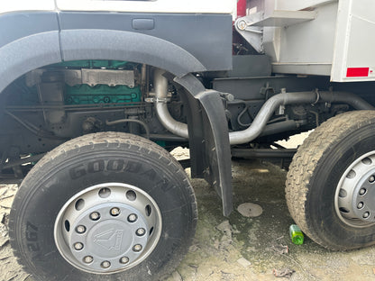 Remanufactured Sinotruk Howo 371 hp 8X4 Dump Truck