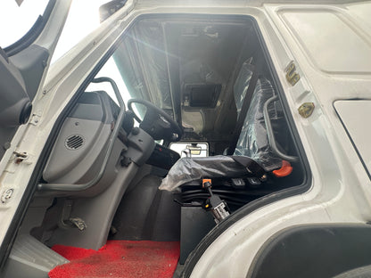 Remanufactured Sinotruk Howo 371 hp 8X4 Dump Truck