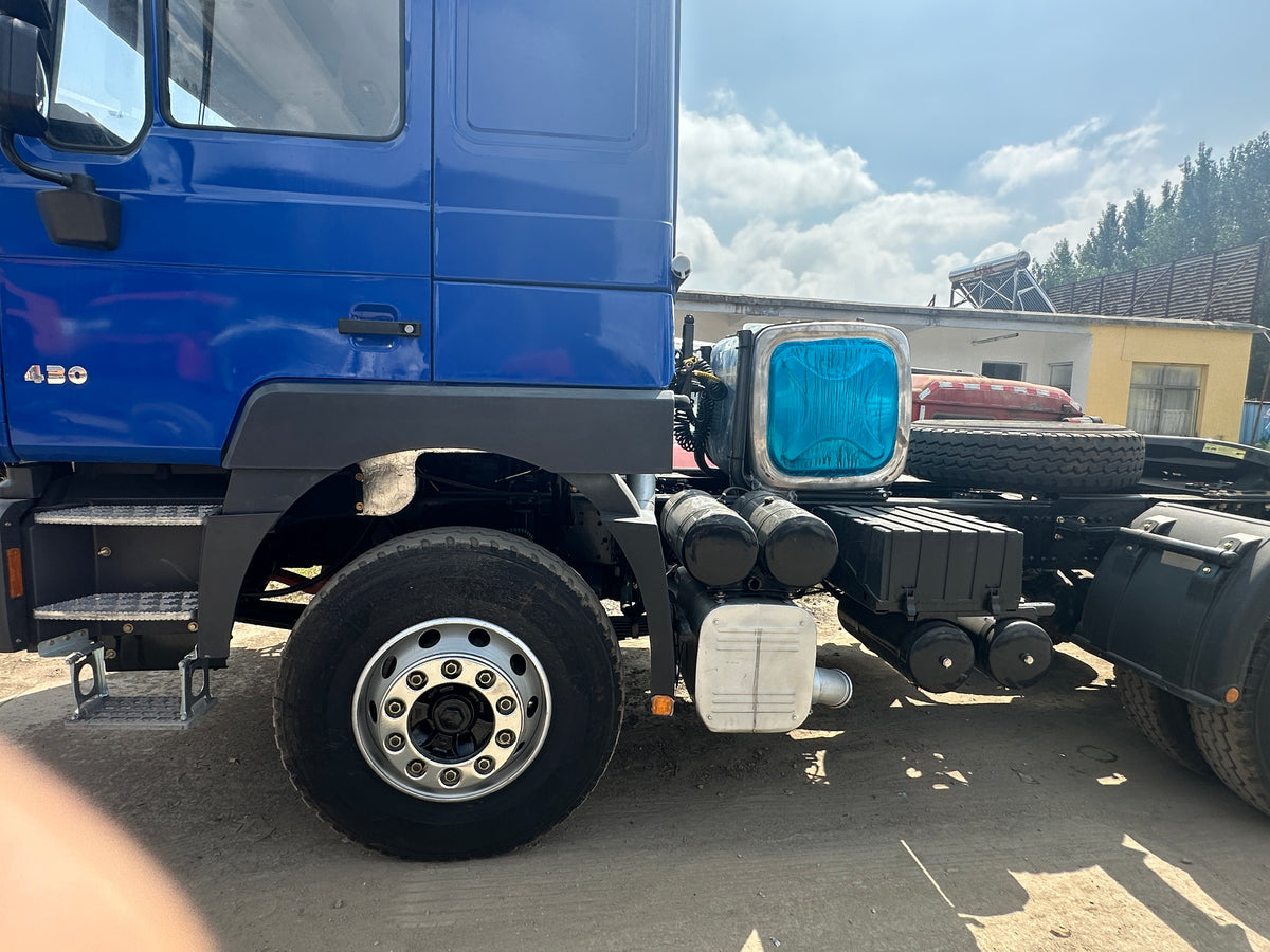 Remanufactured Shacman F3000 371 HP 6×4 Tractor Truck