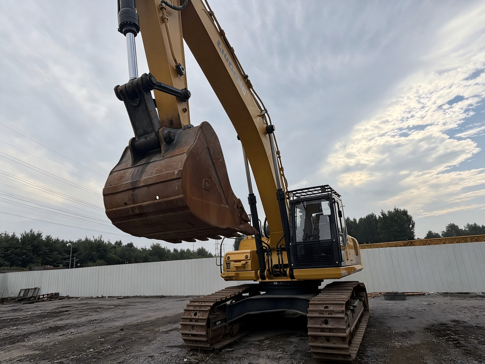 Used 2024 LIUGONG CLG938EHDG4 38.5 t Crawler Excavator – Unit 938F