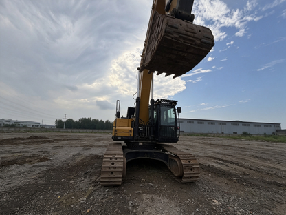 Used SANY SY650H 65 t Crawler Excavator - Unit 650H