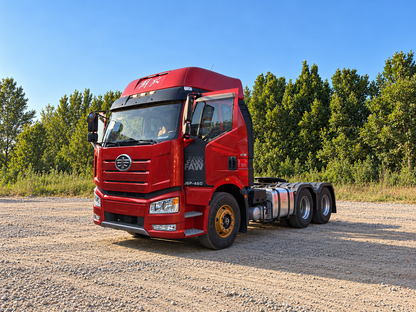Used 2022 FAW Jiefang J6P 460 hp 6X4 Tractor Truck