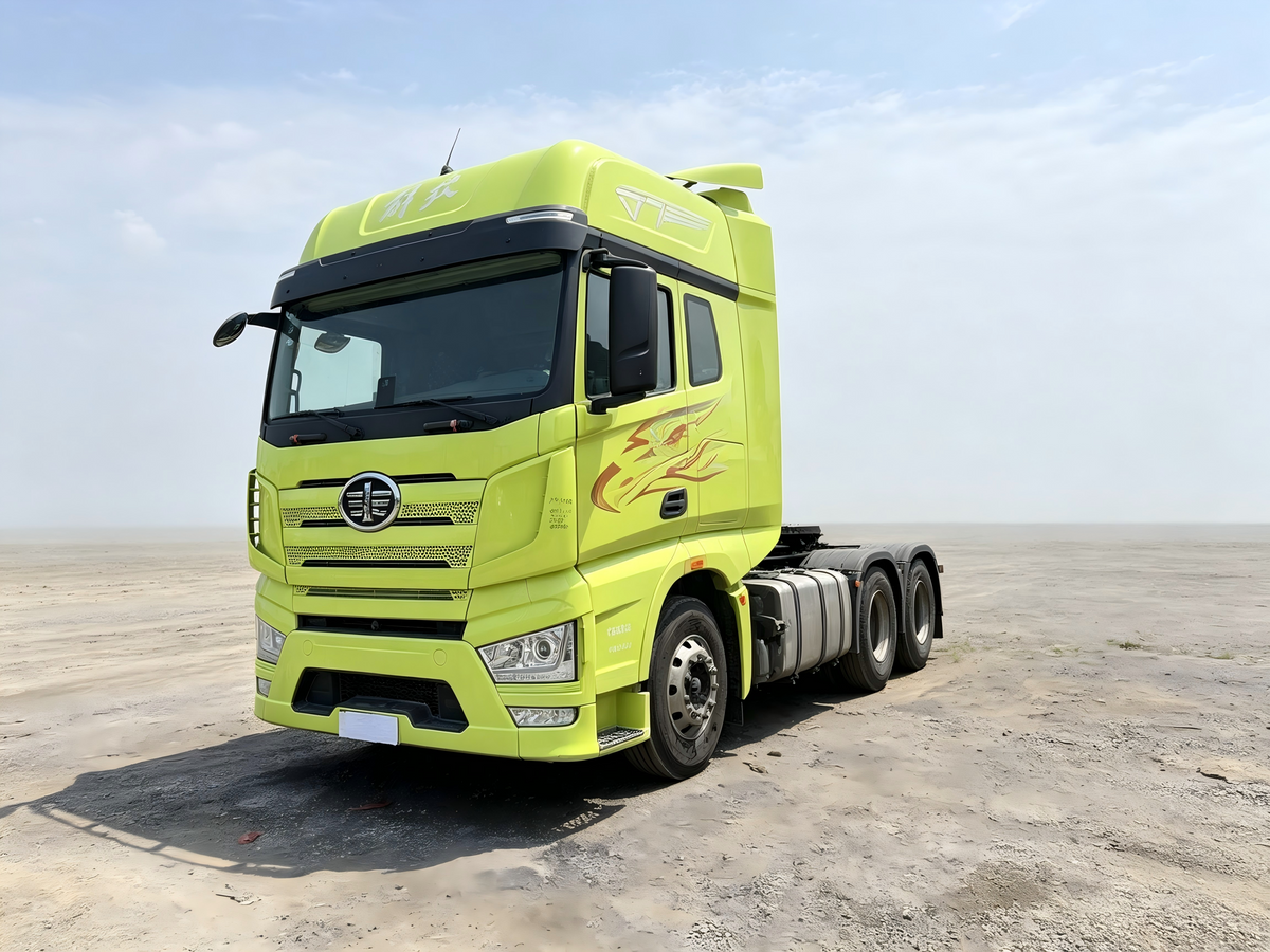 Used FAW Jiefang J6P 550 HP 6×4 Tractor Truck-3811