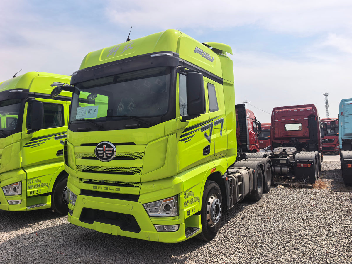 Used 2024 FAW JIEFANG J7 560 hp 6X4 Tractor Truck